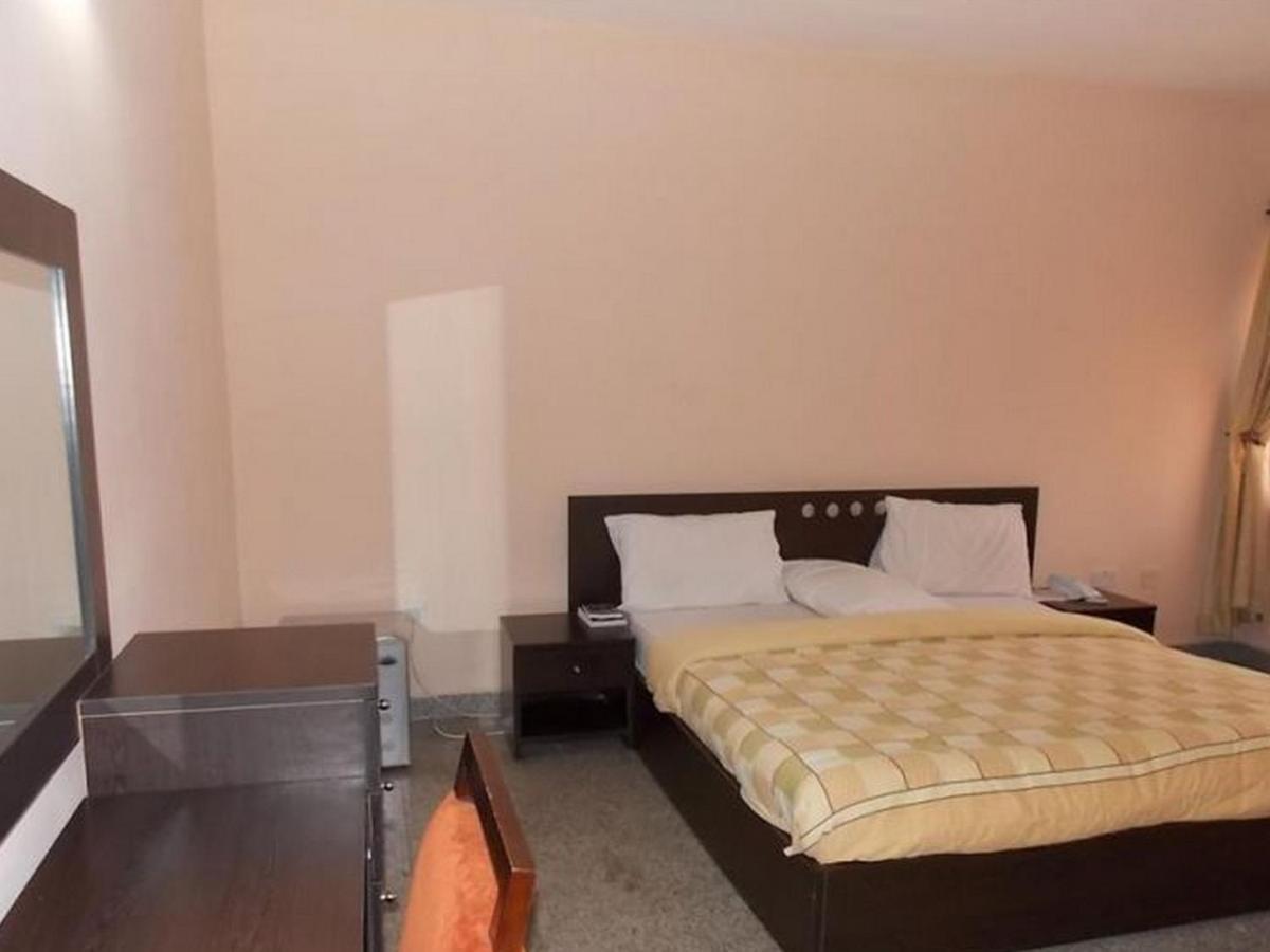 Room In Lodge - Ambience Hotels Abujahome For Leisure And Business Travellers Luaran gambar